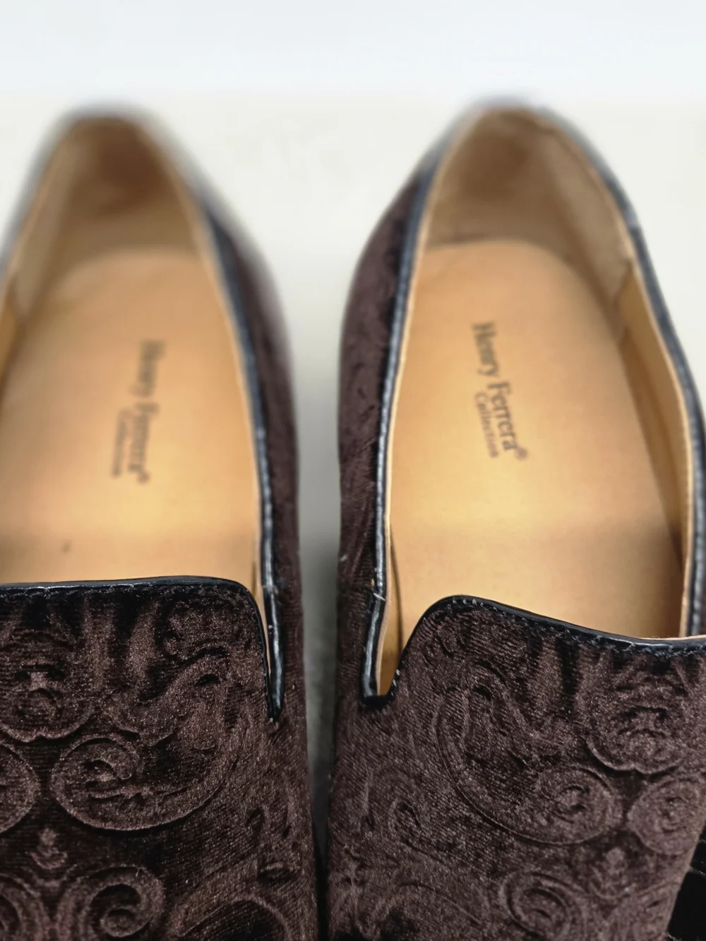 Henry Ferrera refined velvet
